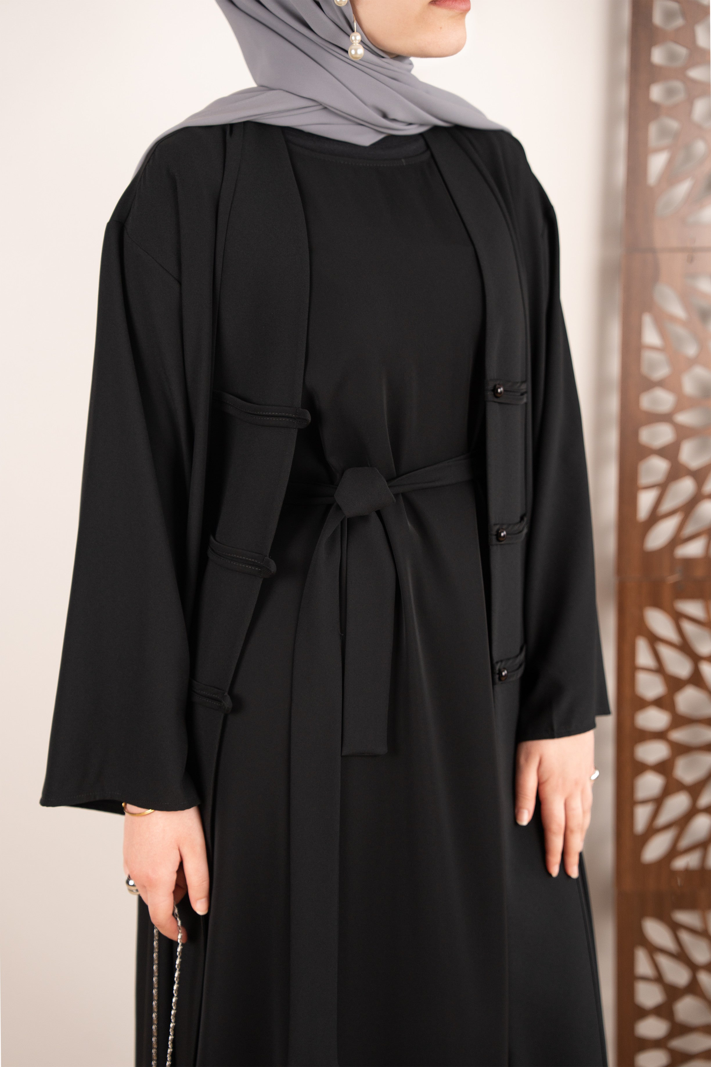 Şerit Düğmeli Abaya SİYAH