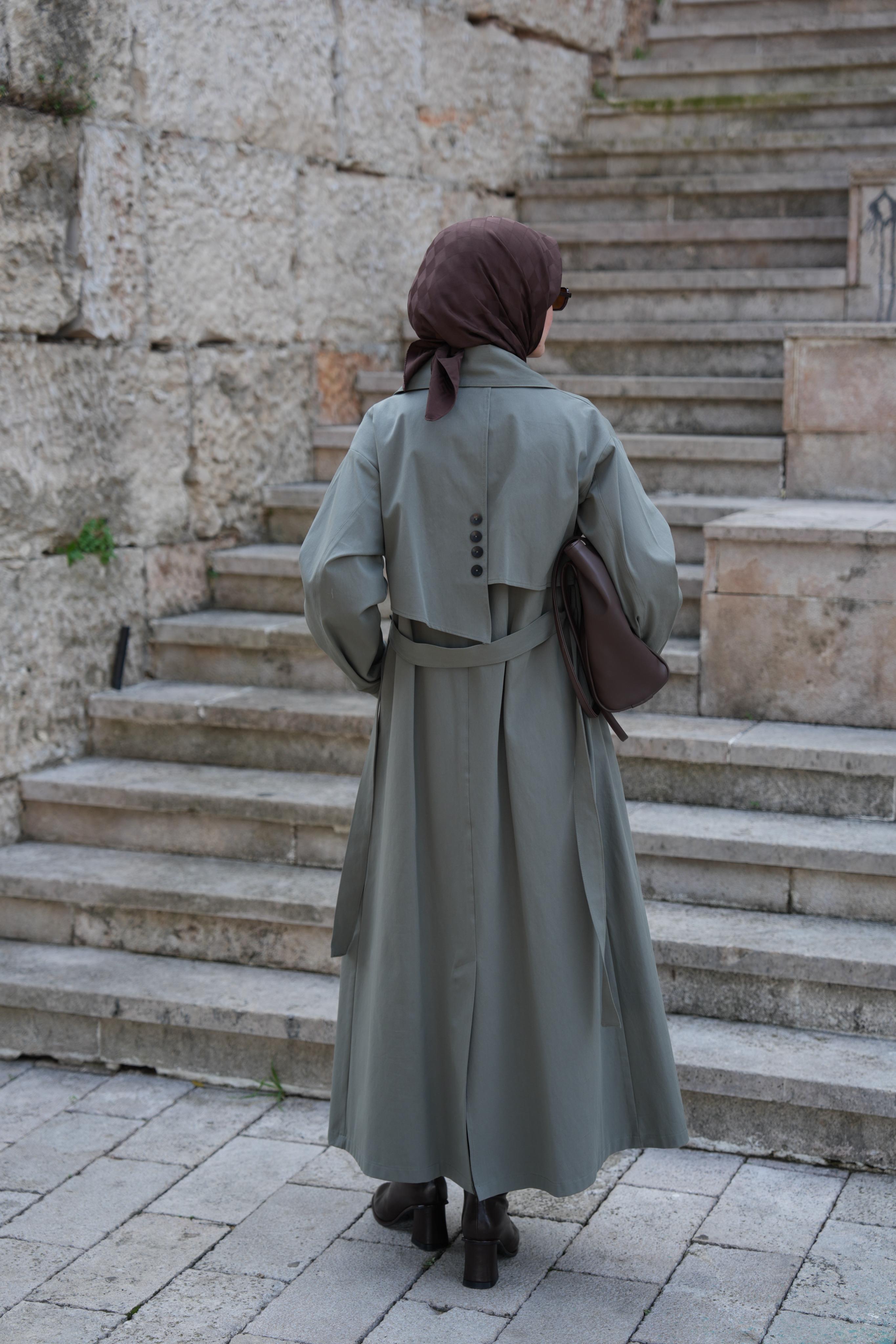 Düğmeli Tam Boy Trençkot Taş Yeşili