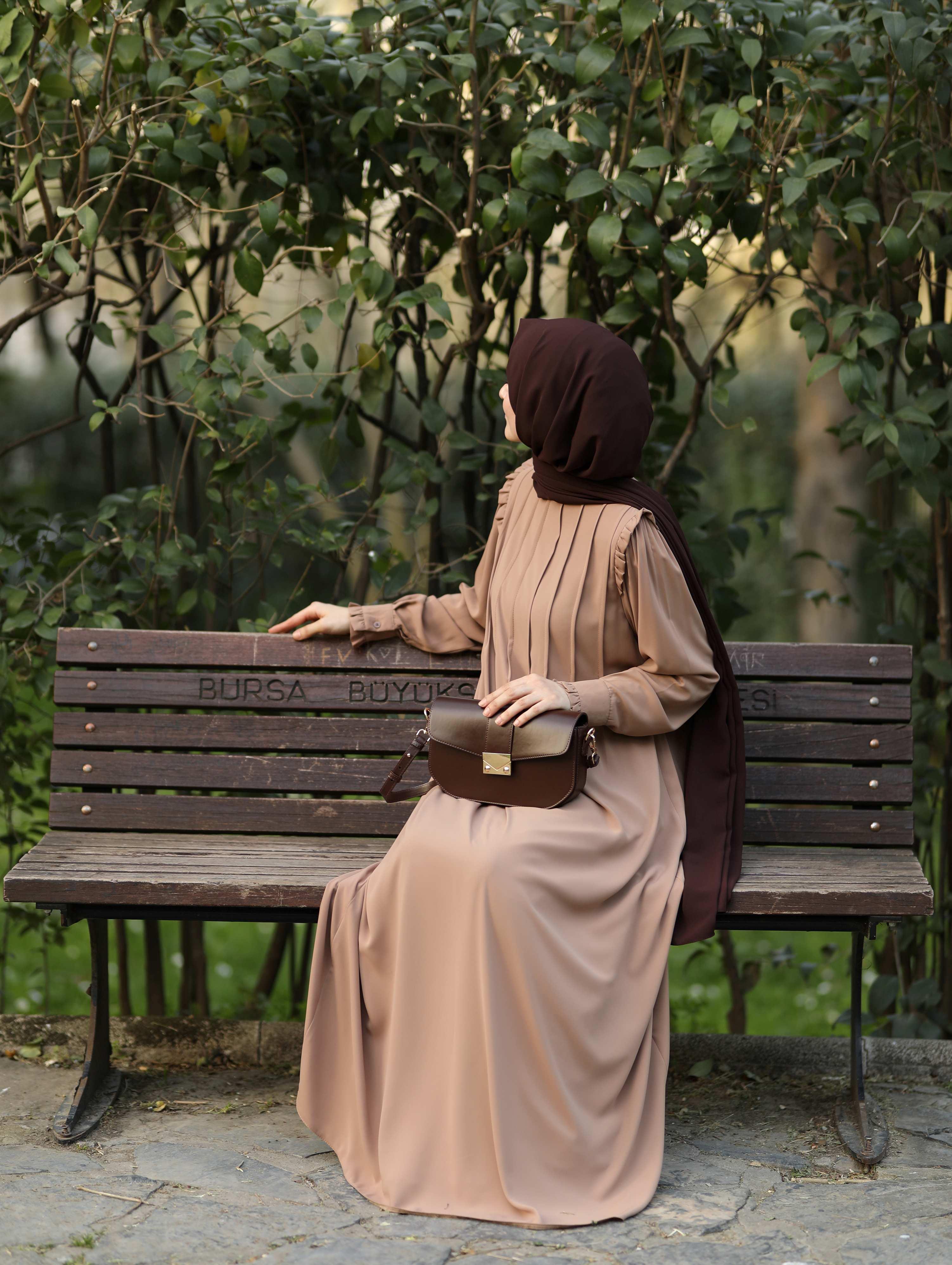 Efnan Elbise Sütlü Kahve