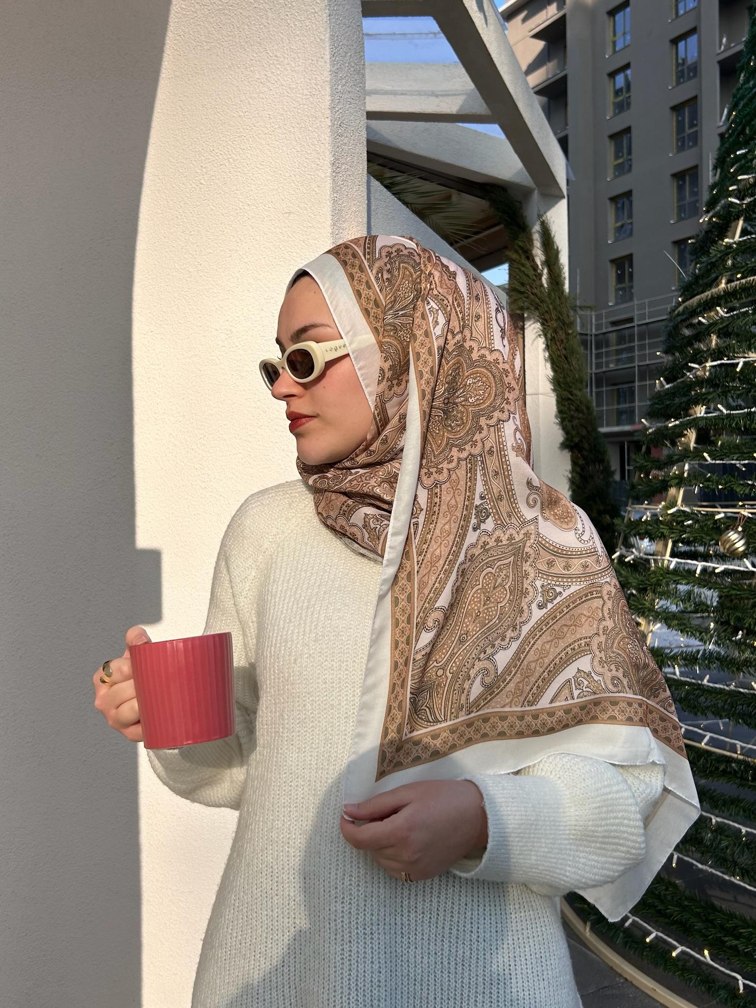 Etnik Desenli Şal Ekru