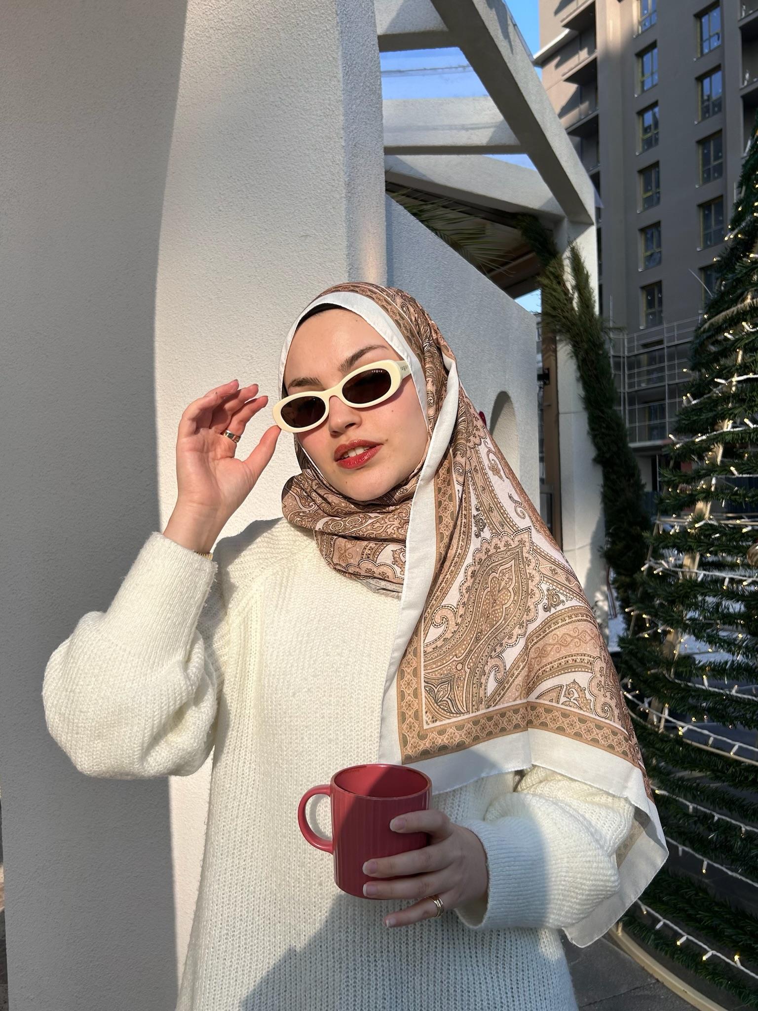 Etnik Desenli Şal Ekru