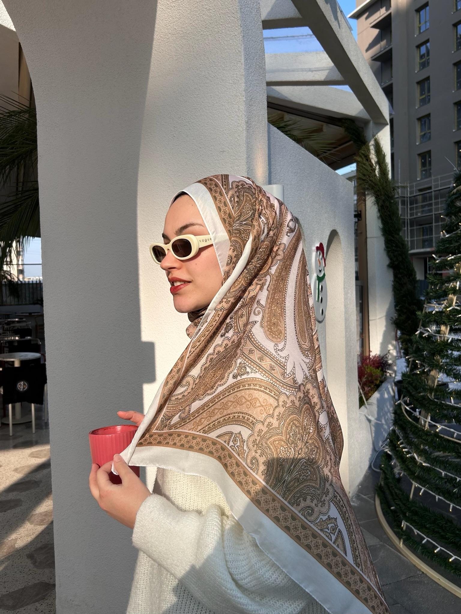 Etnik Desenli Şal Ekru