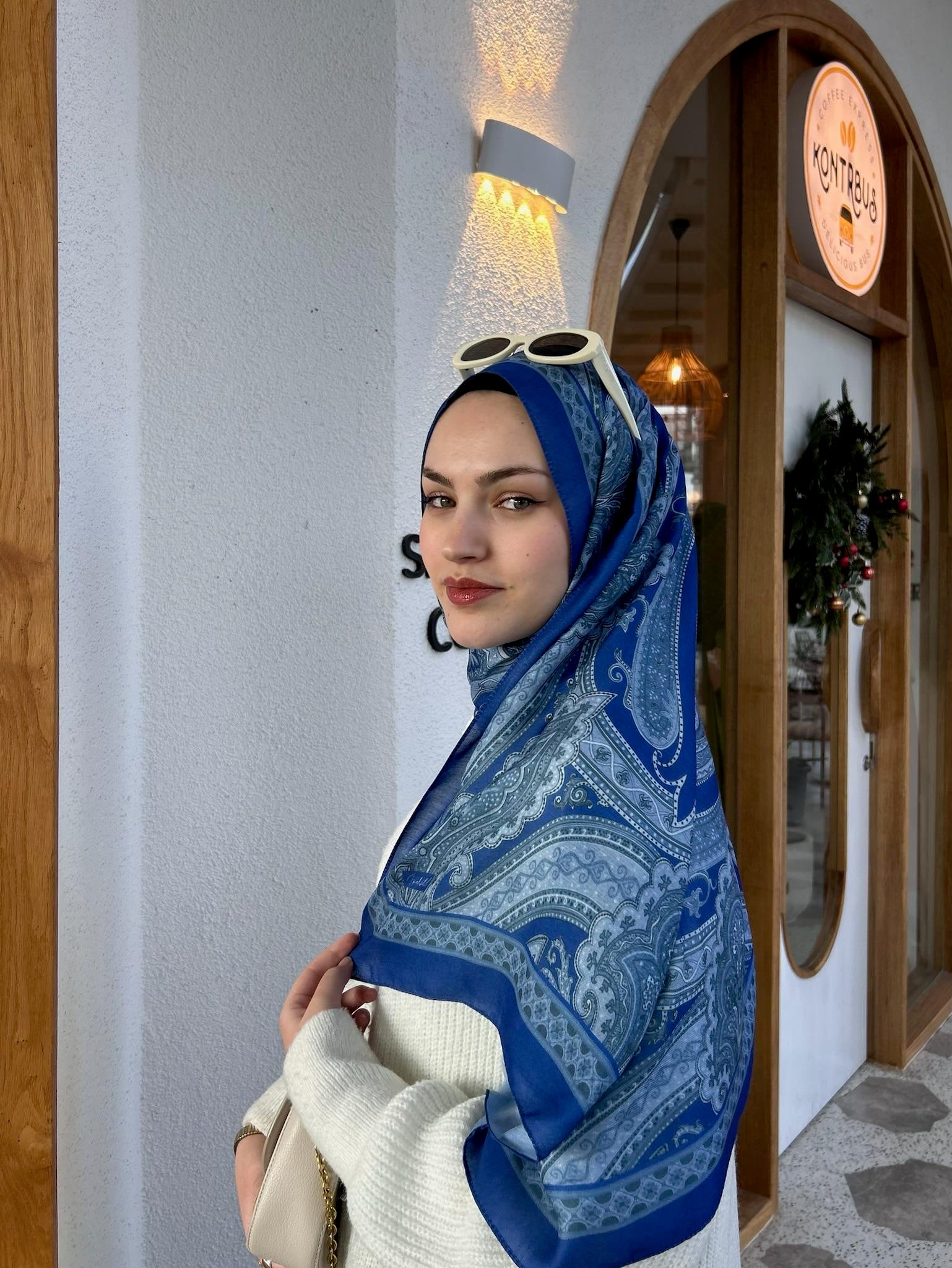 Etnik Desenli Şal Mavi