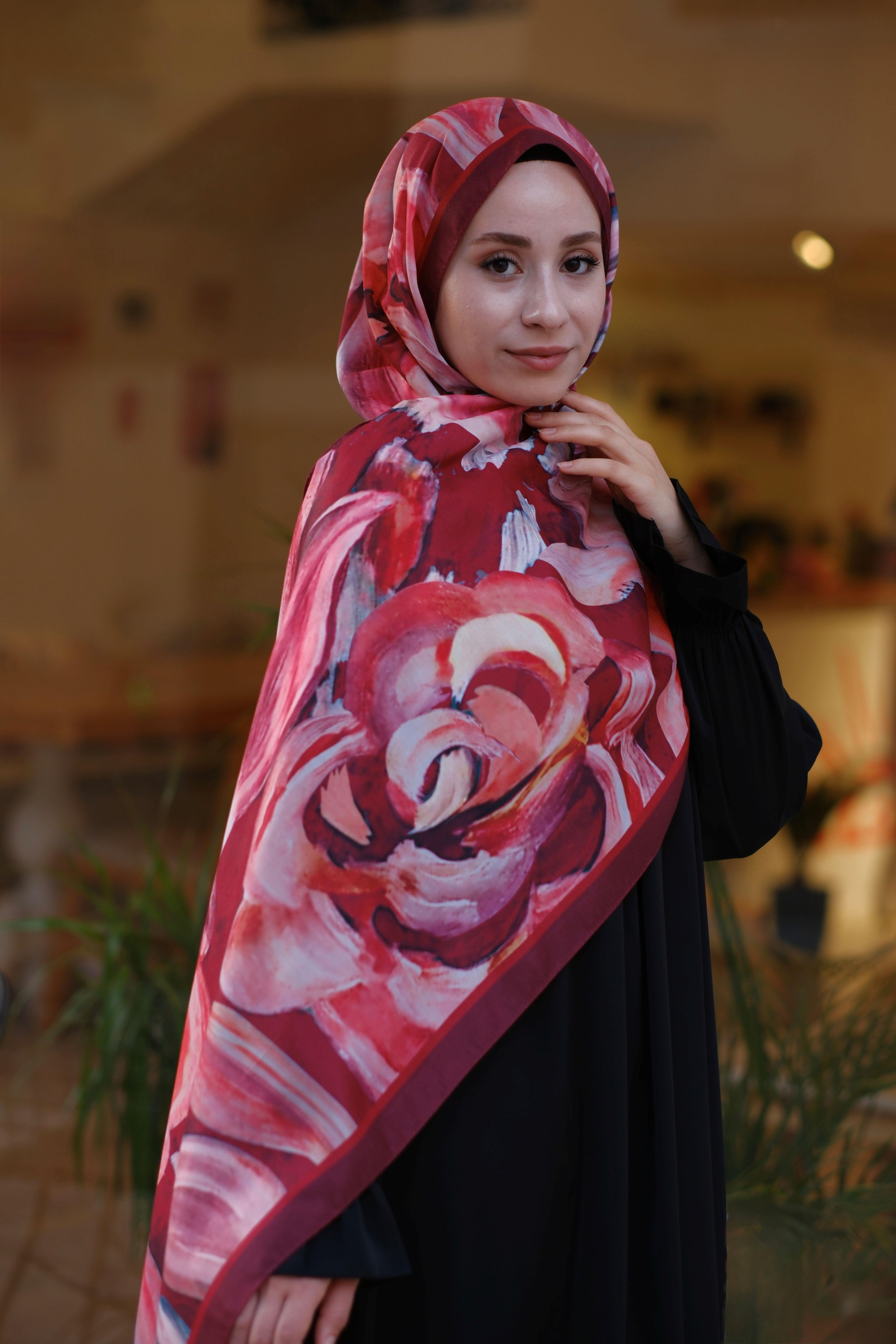 Gül Desenli Şal Bordo