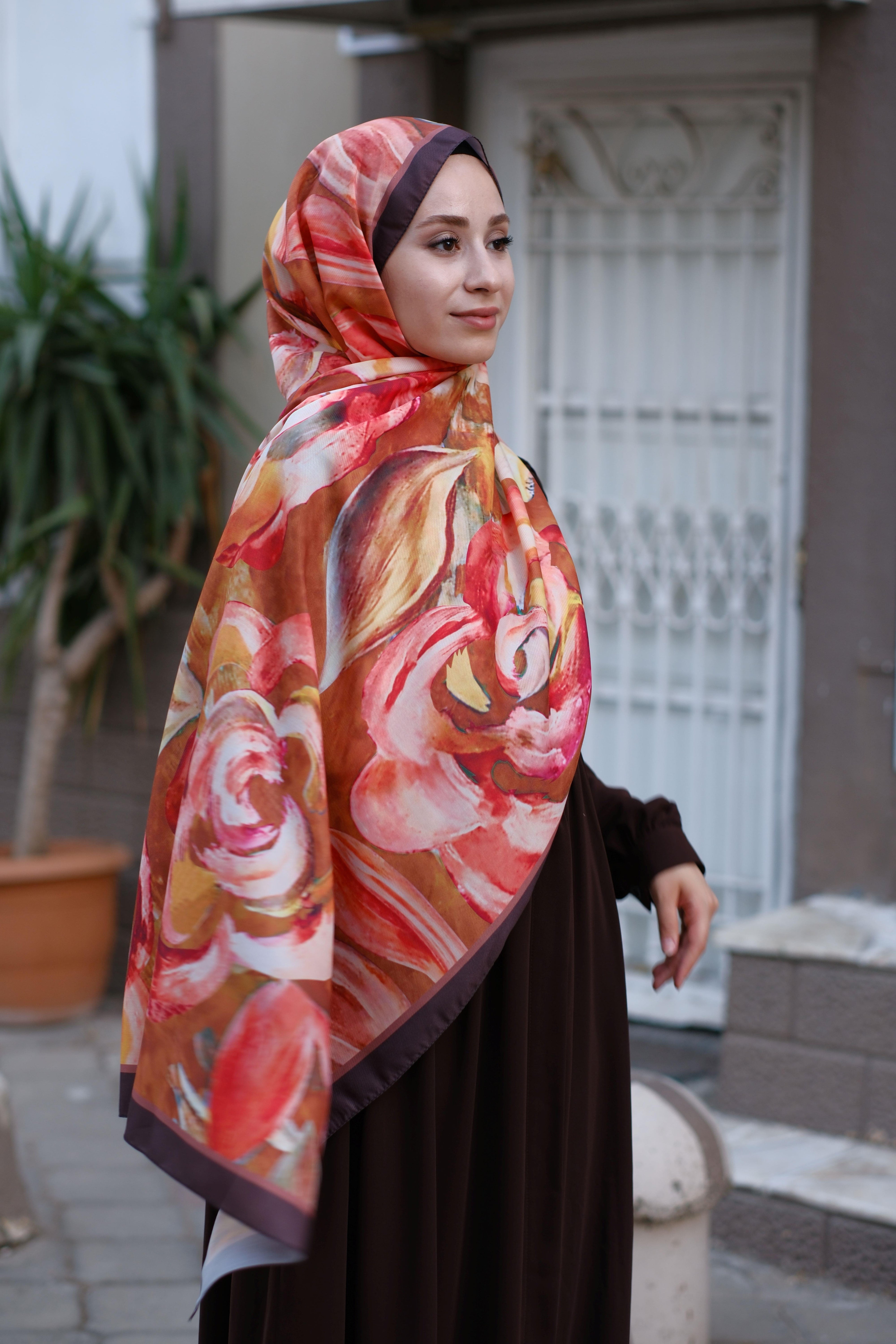 Gül Desenli Şal KAHVERENGİ