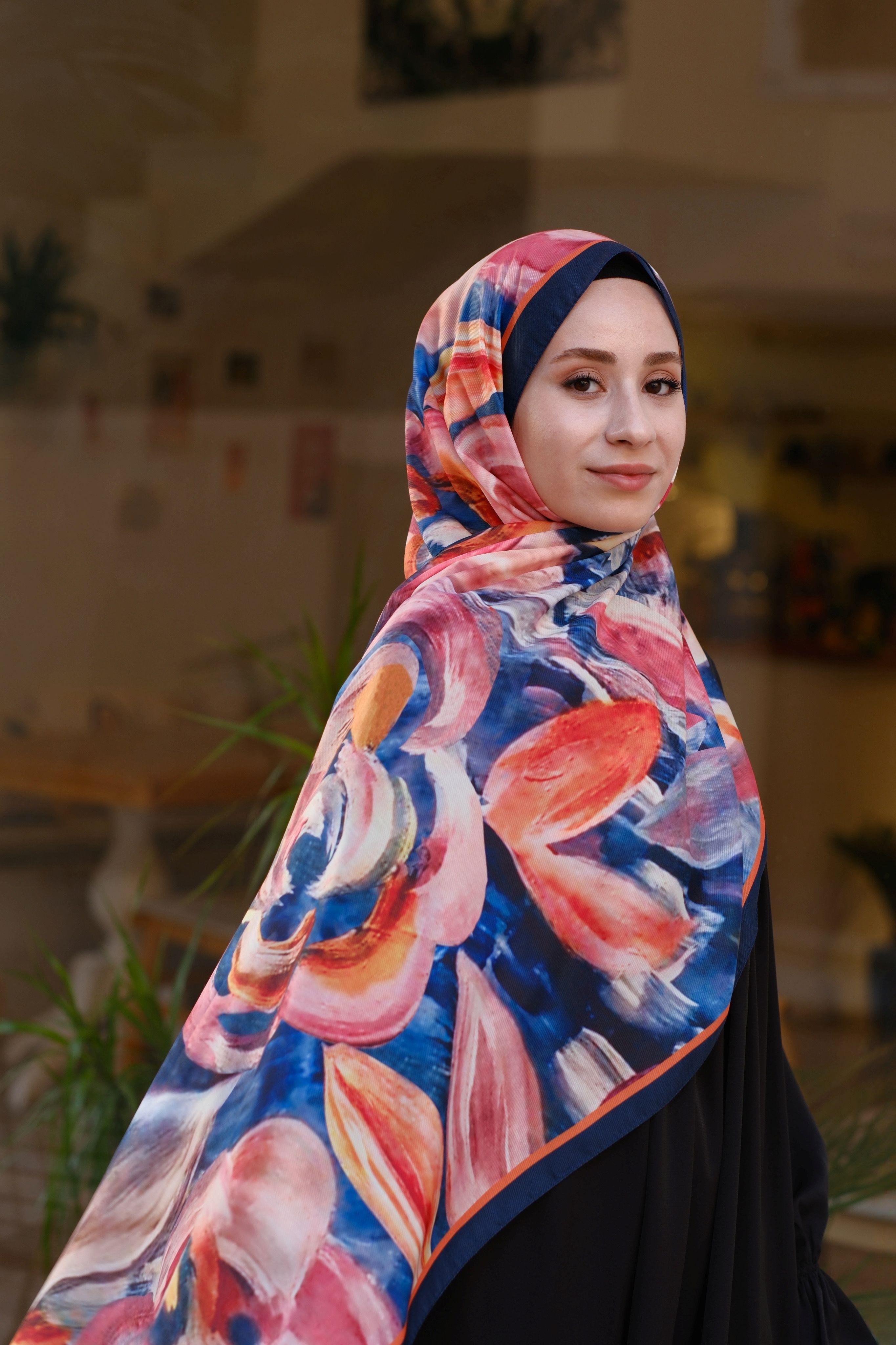 Gül Desenli Şal Lacivert