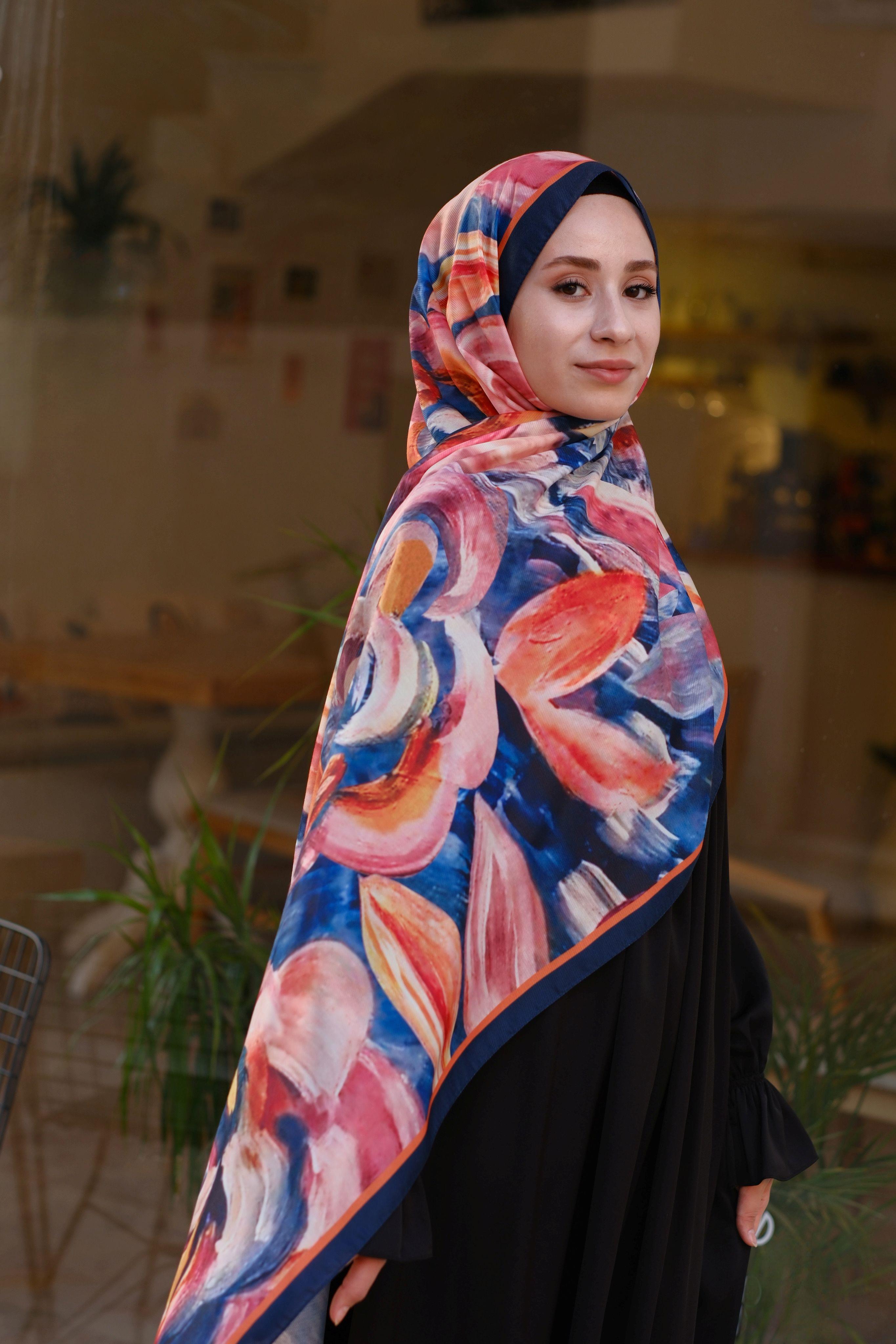 Gül Desenli Şal LACİVERT