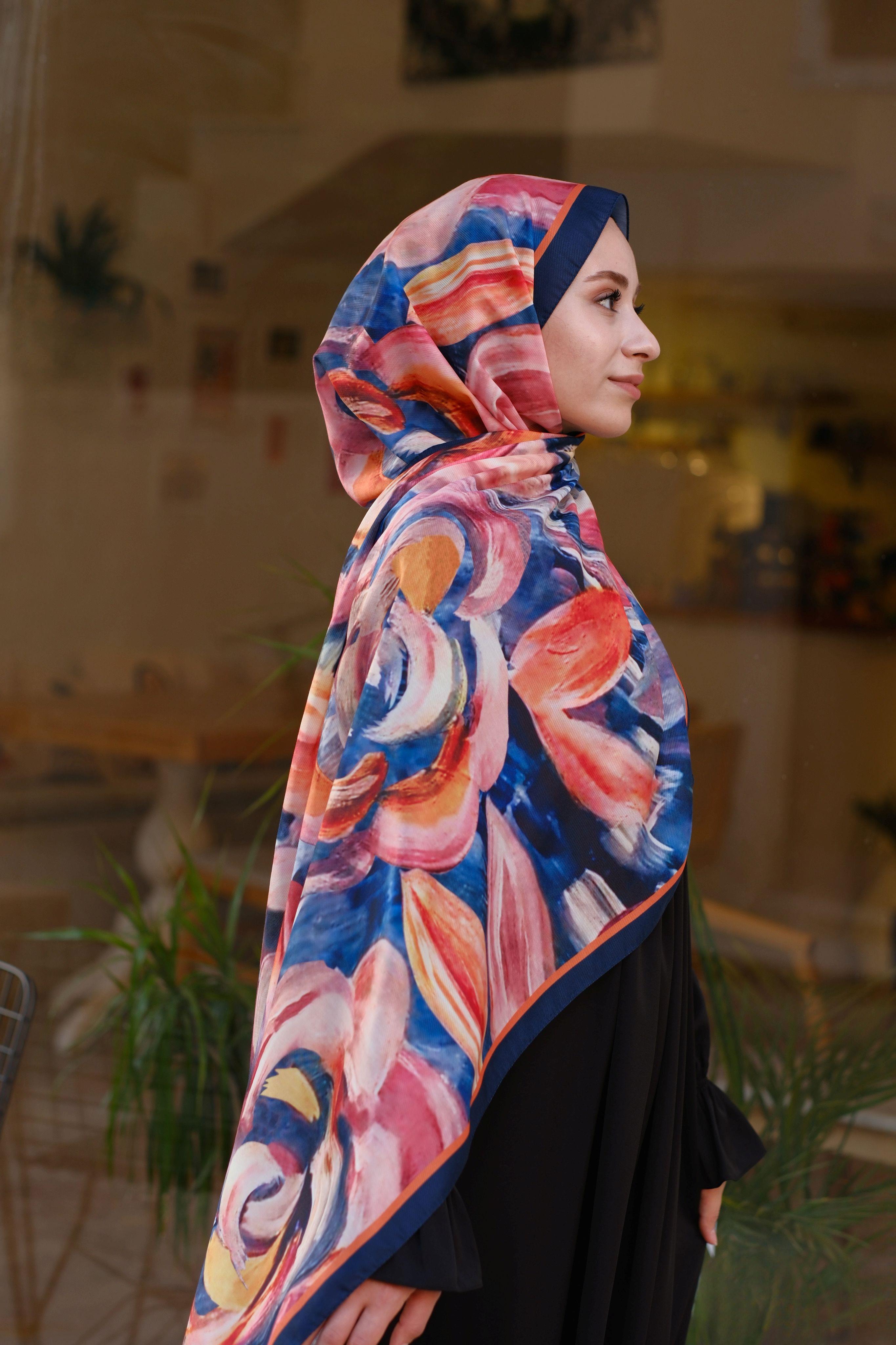 Gül Desenli Şal Lacivert