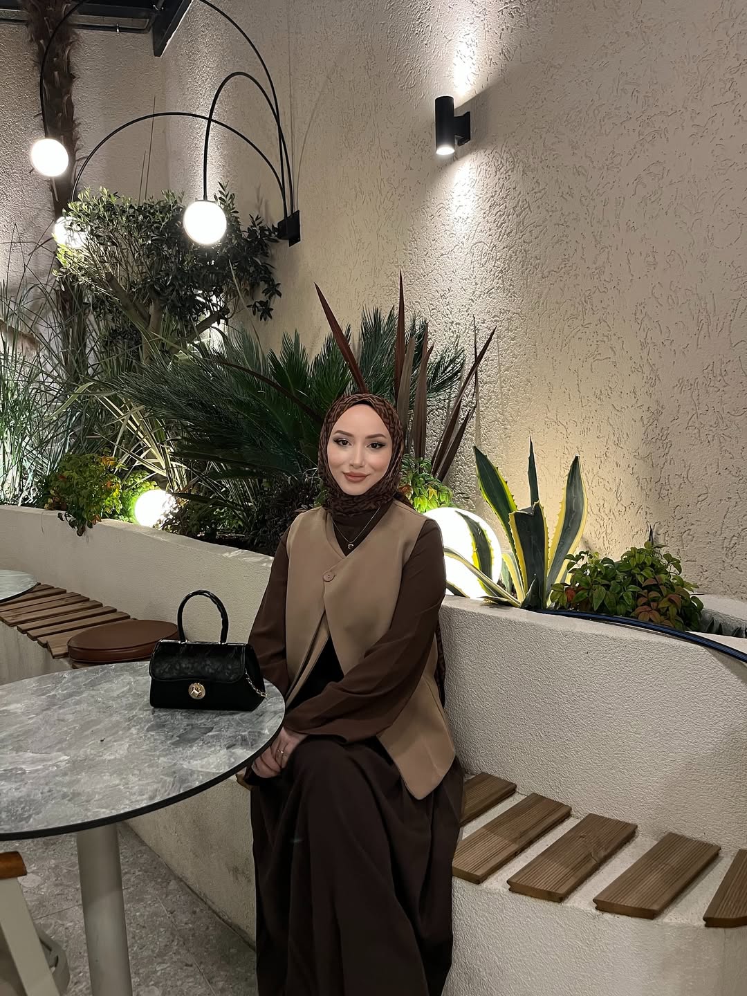 Çift Kat Yelek Koyu Bej