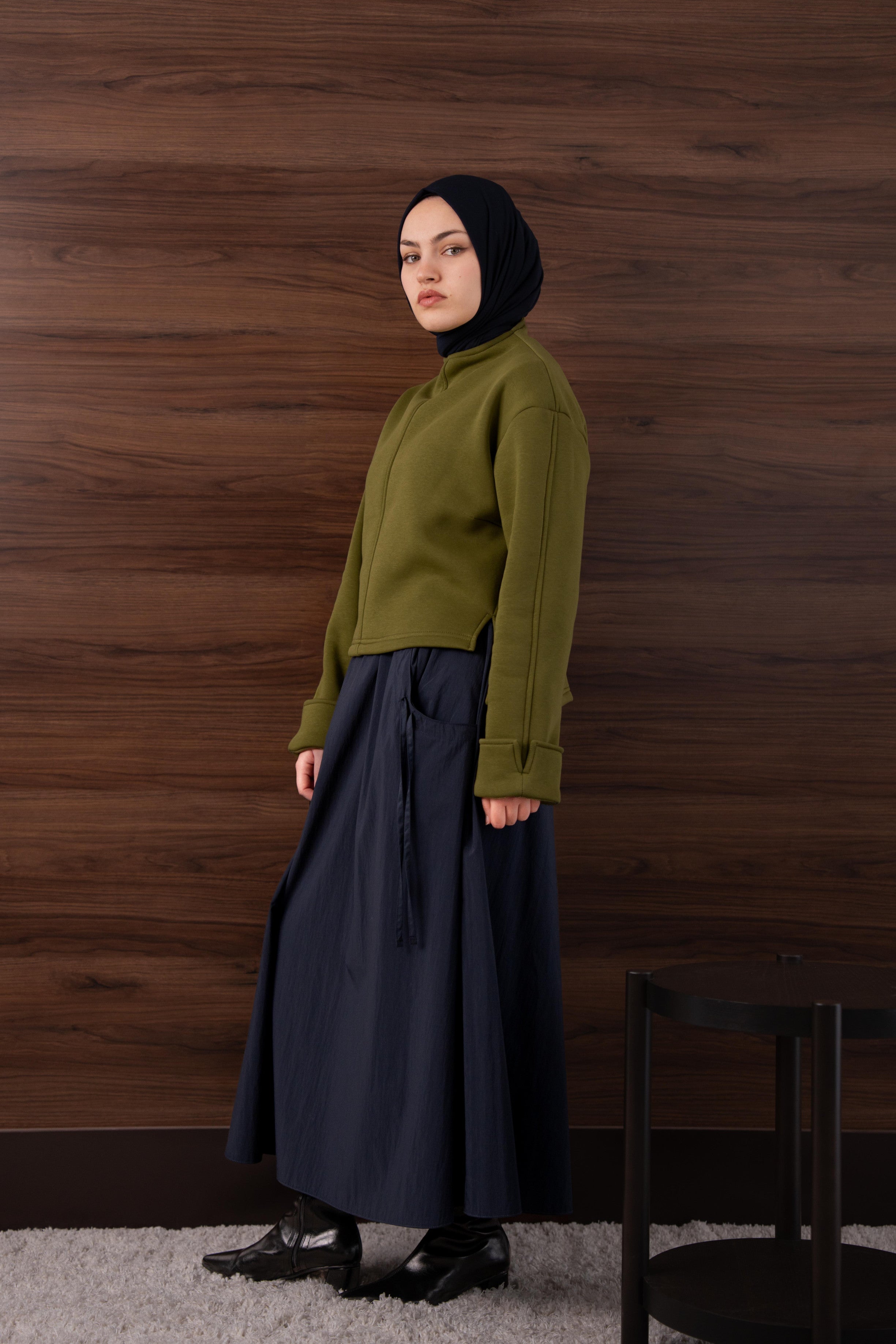 Manşetli Yırtmaç Detaylı Sweatshirt YAĞ YEŞİLİ