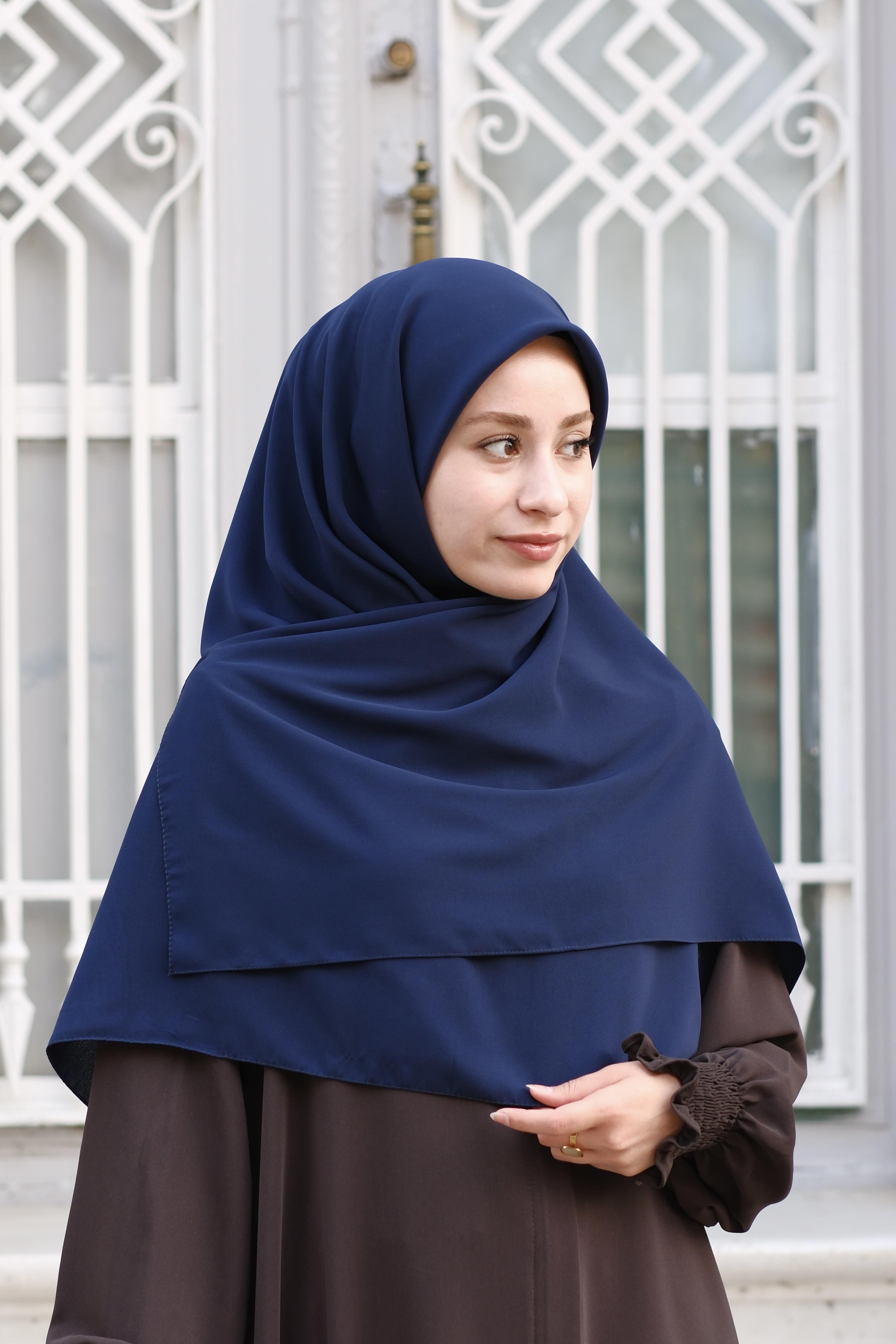 Medine İpeği Eşarp Lacivert