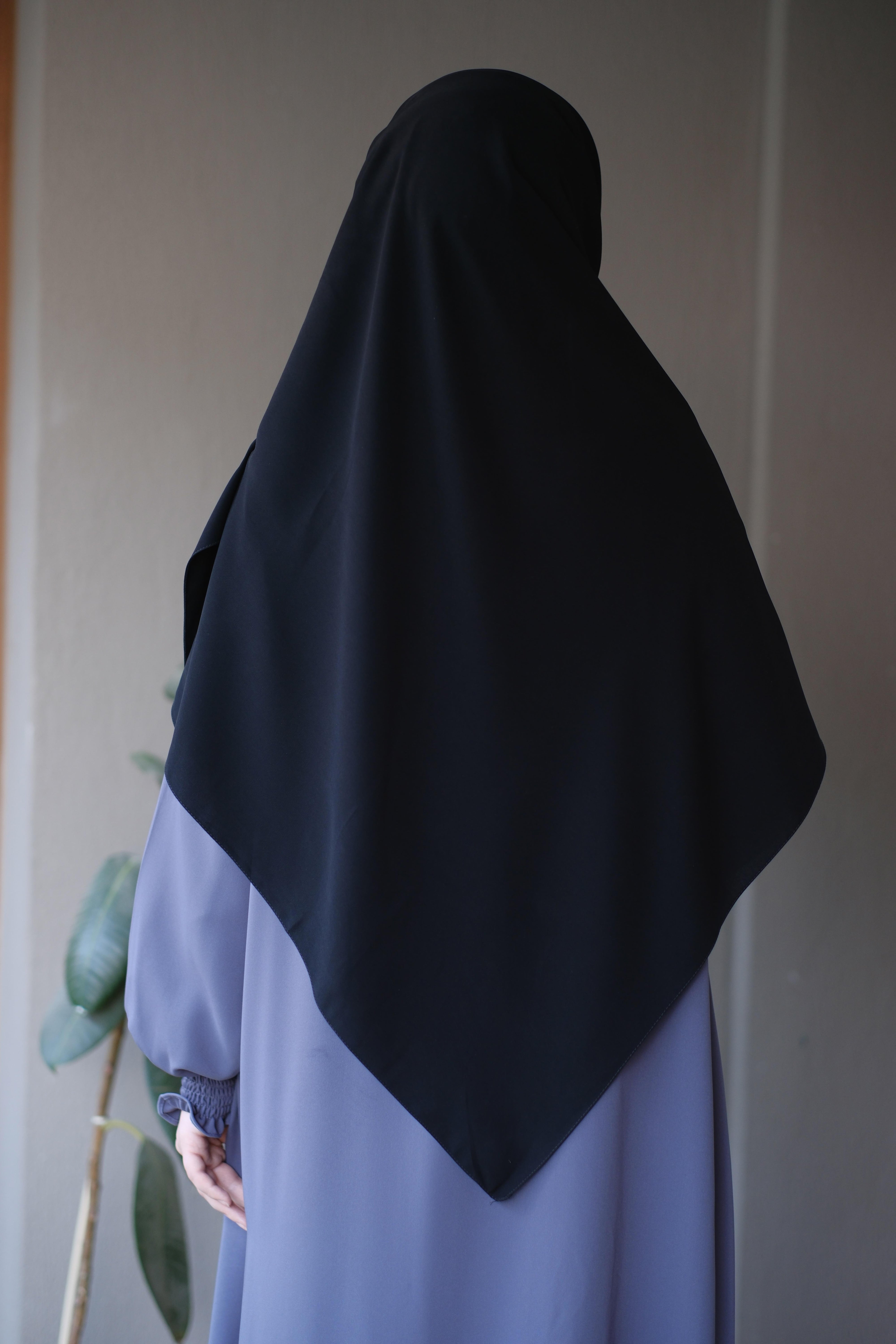 Medine İpeği Eşarp Siyah