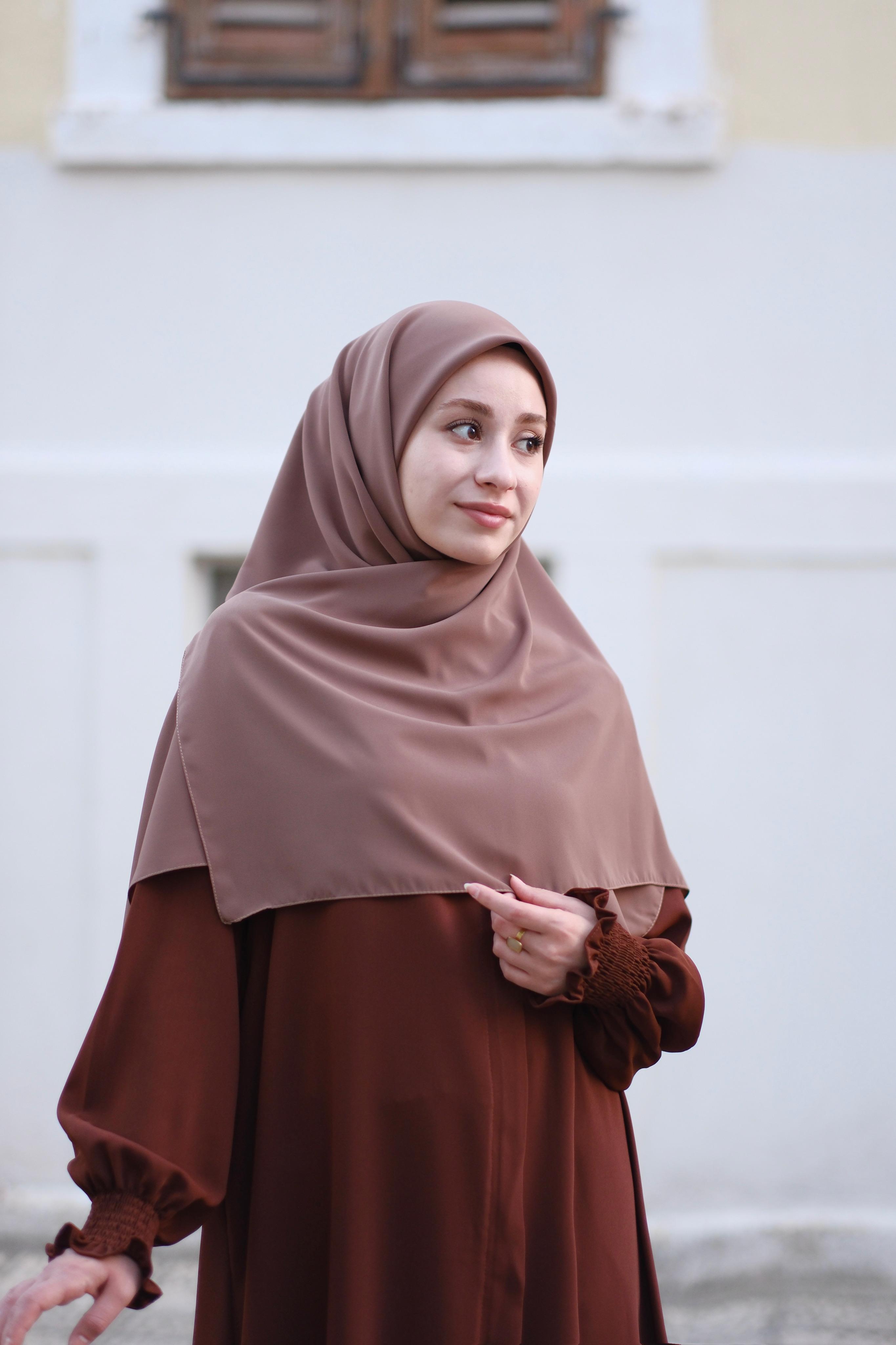 Medine İpeği Eşarp Tozlu Kahve