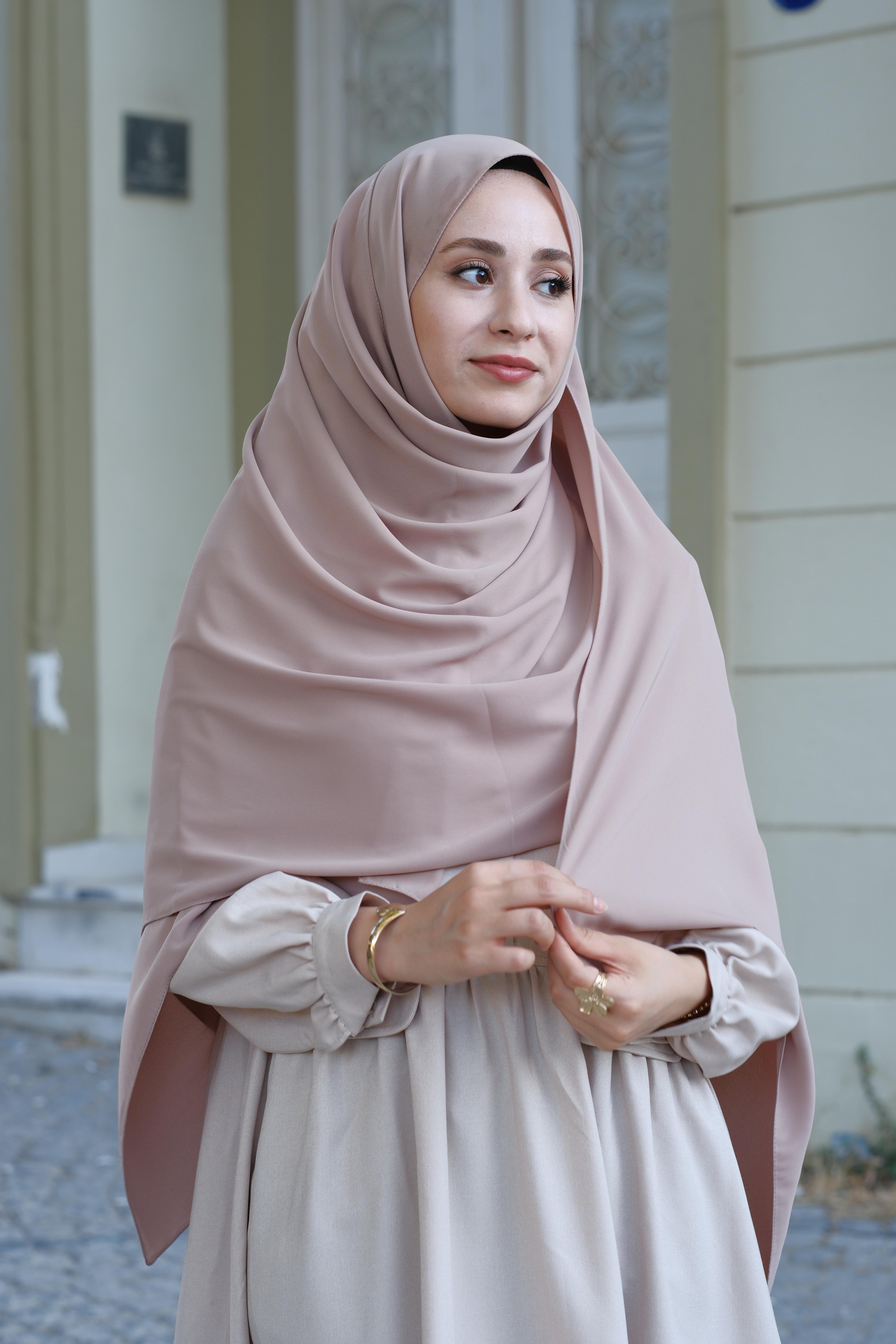 Medine İpeği Şal Bej