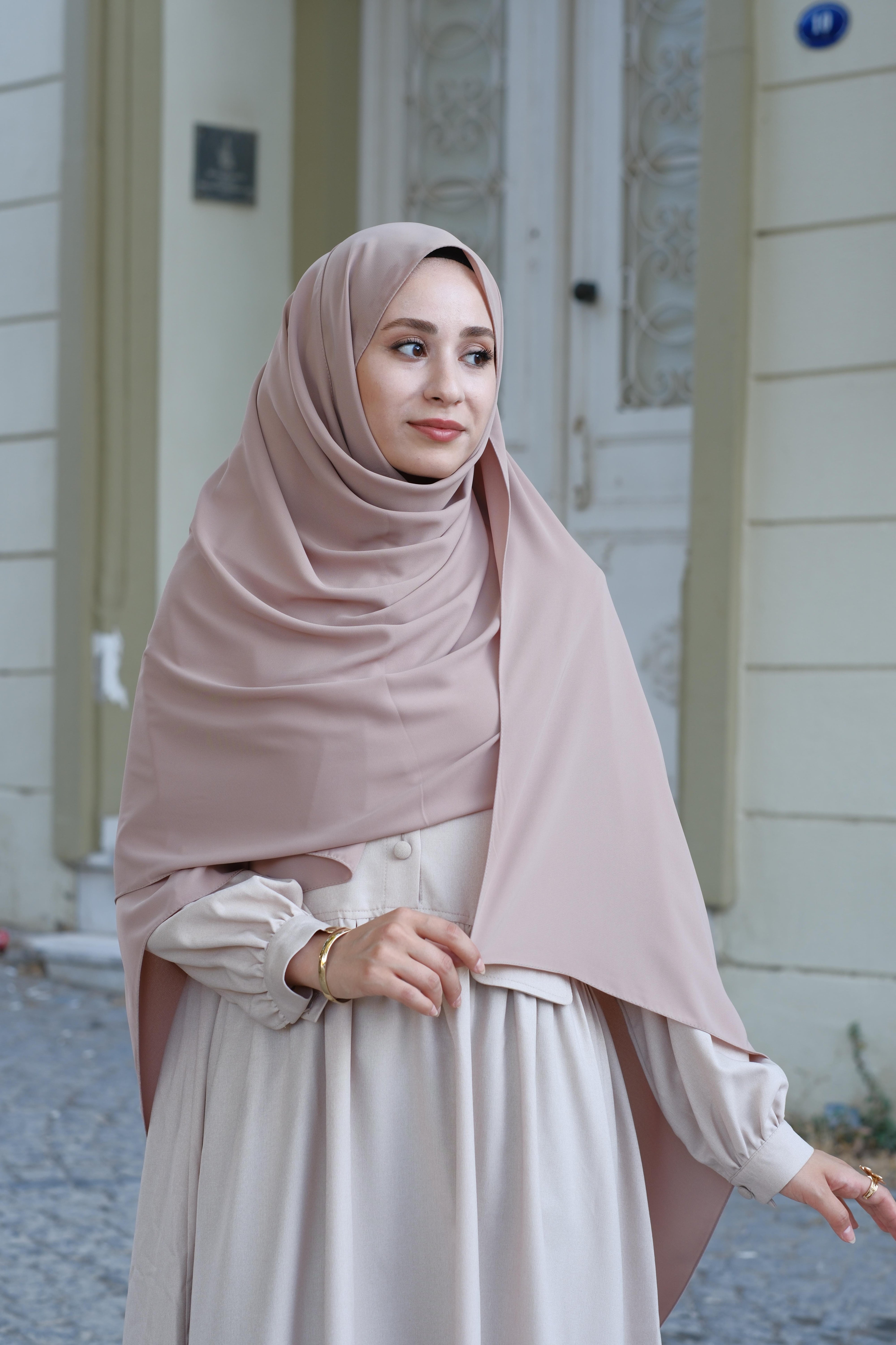 Medine İpeği Şal Bej