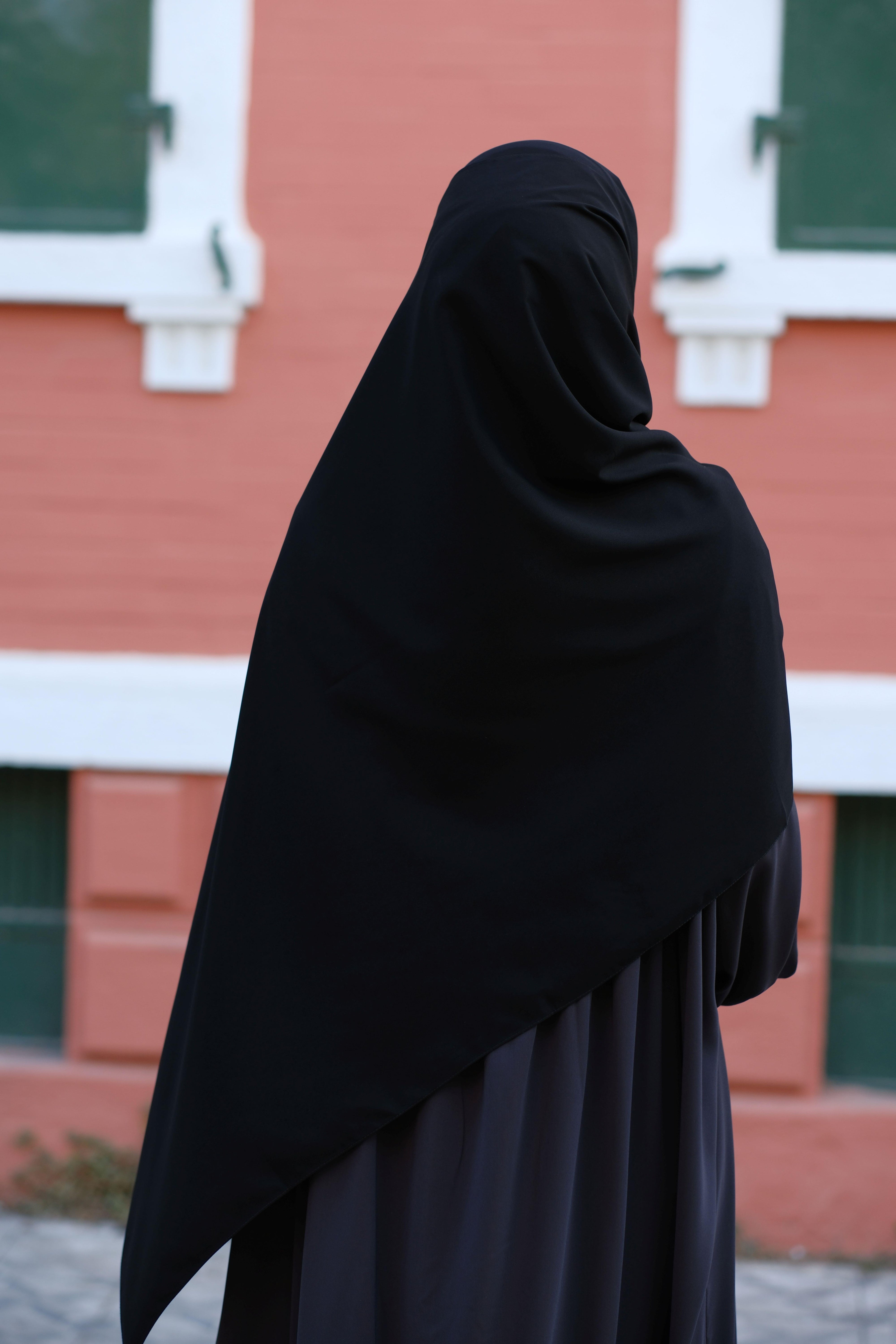 Medine İpeği Şal Siyah