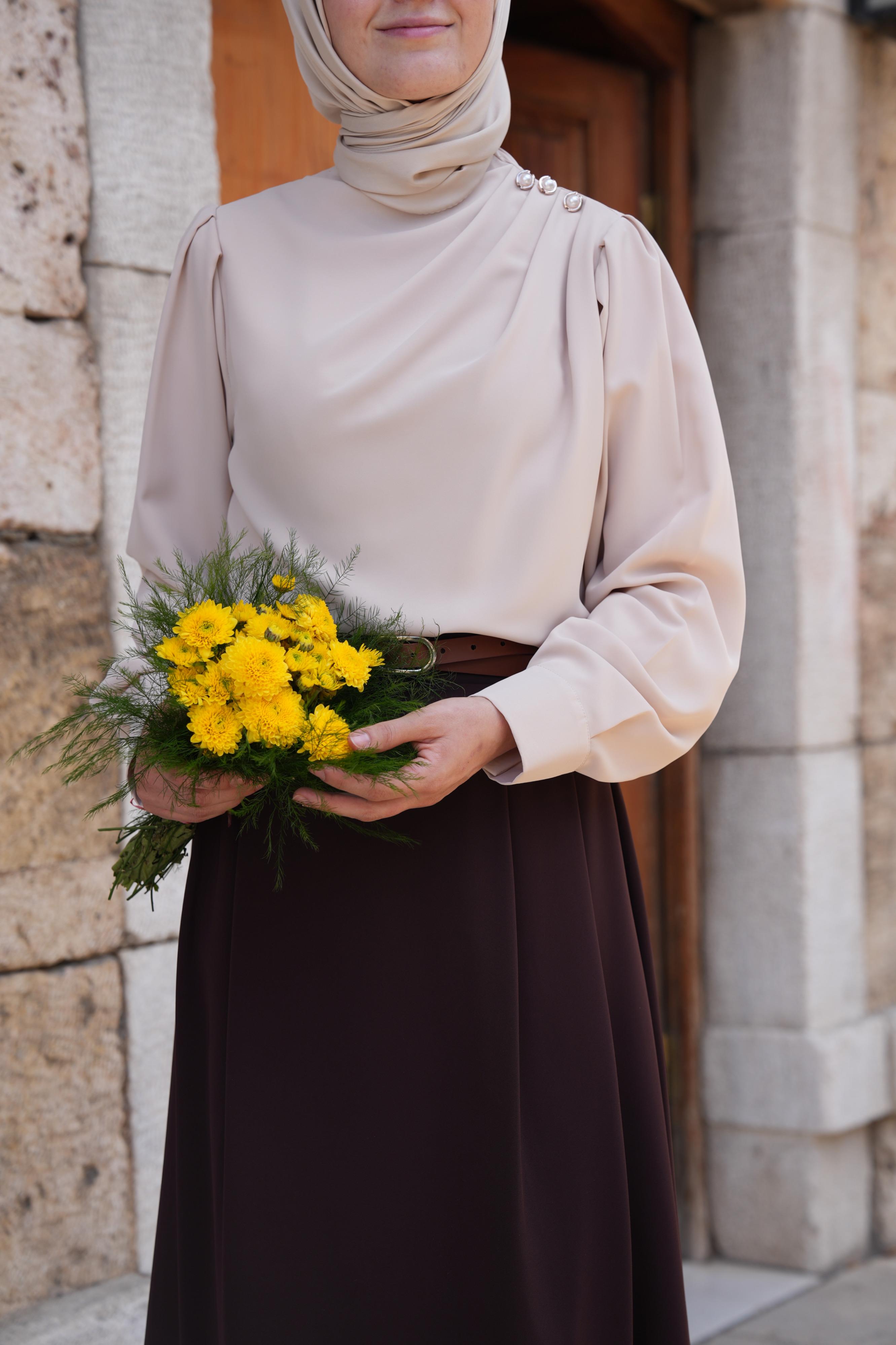 Omuz Düğmeli Gömlek Bej