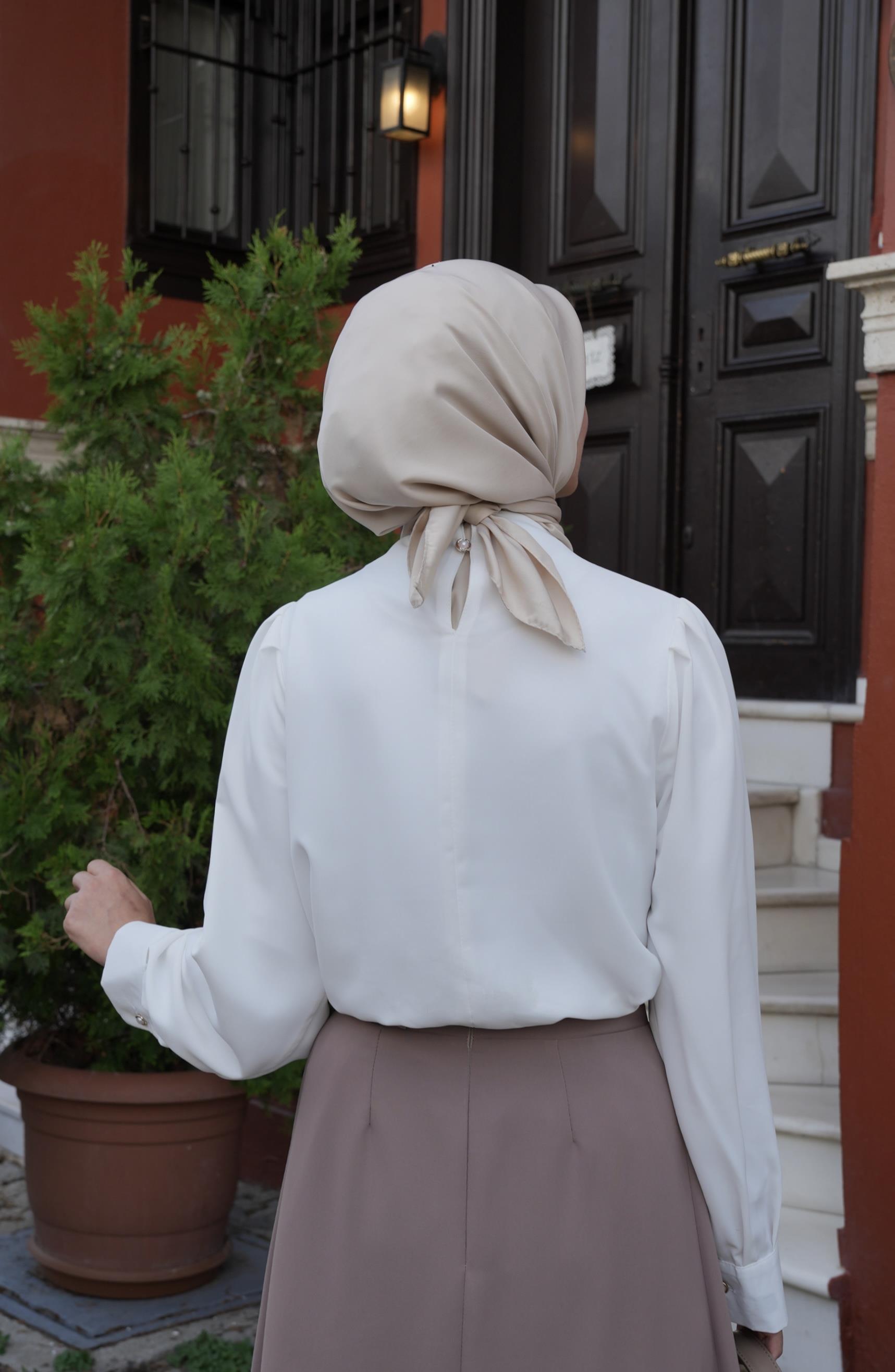 Omuz Düğmeli Gömlek Beyaz