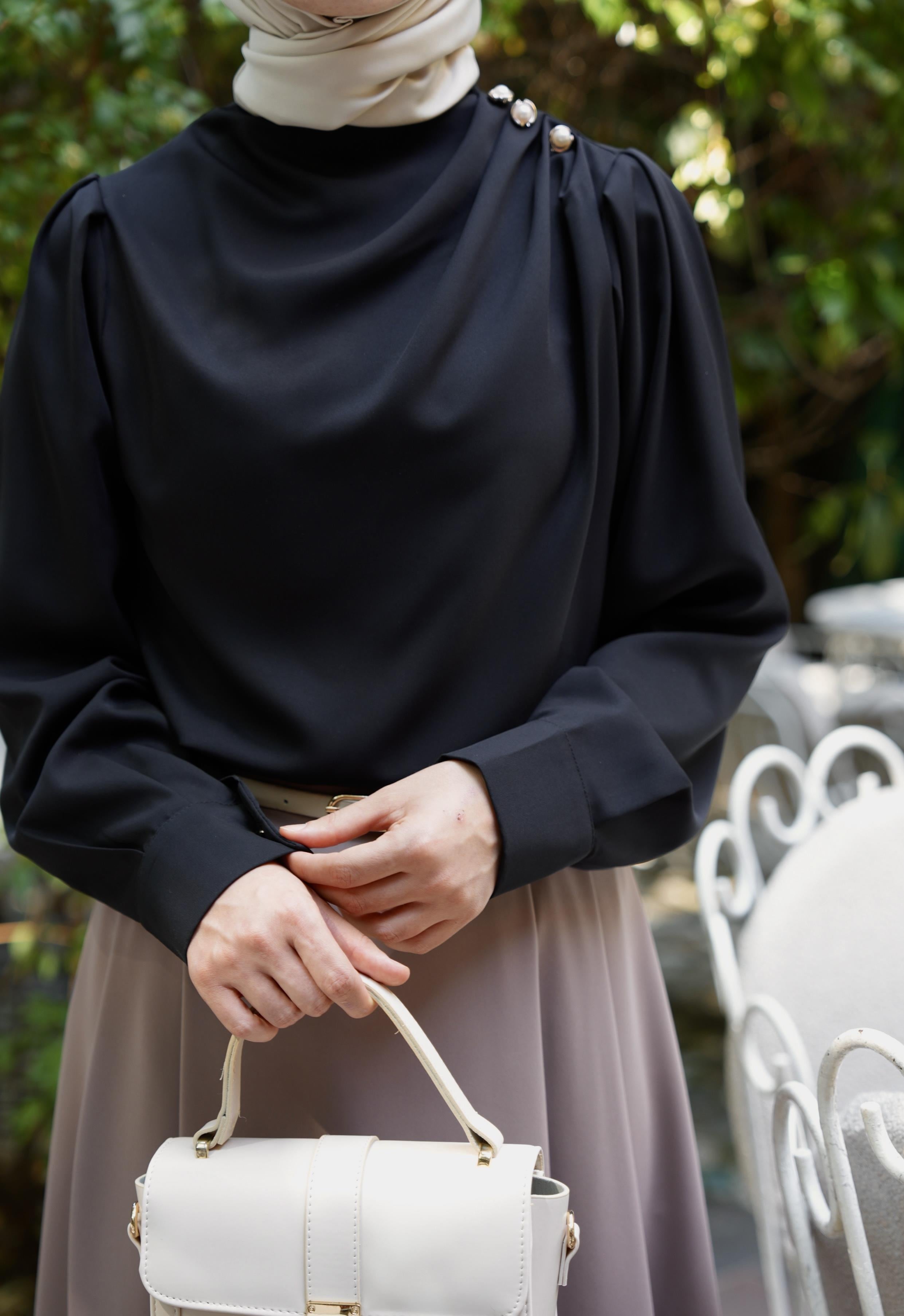 Omuz Düğmeli Gömlek Siyah