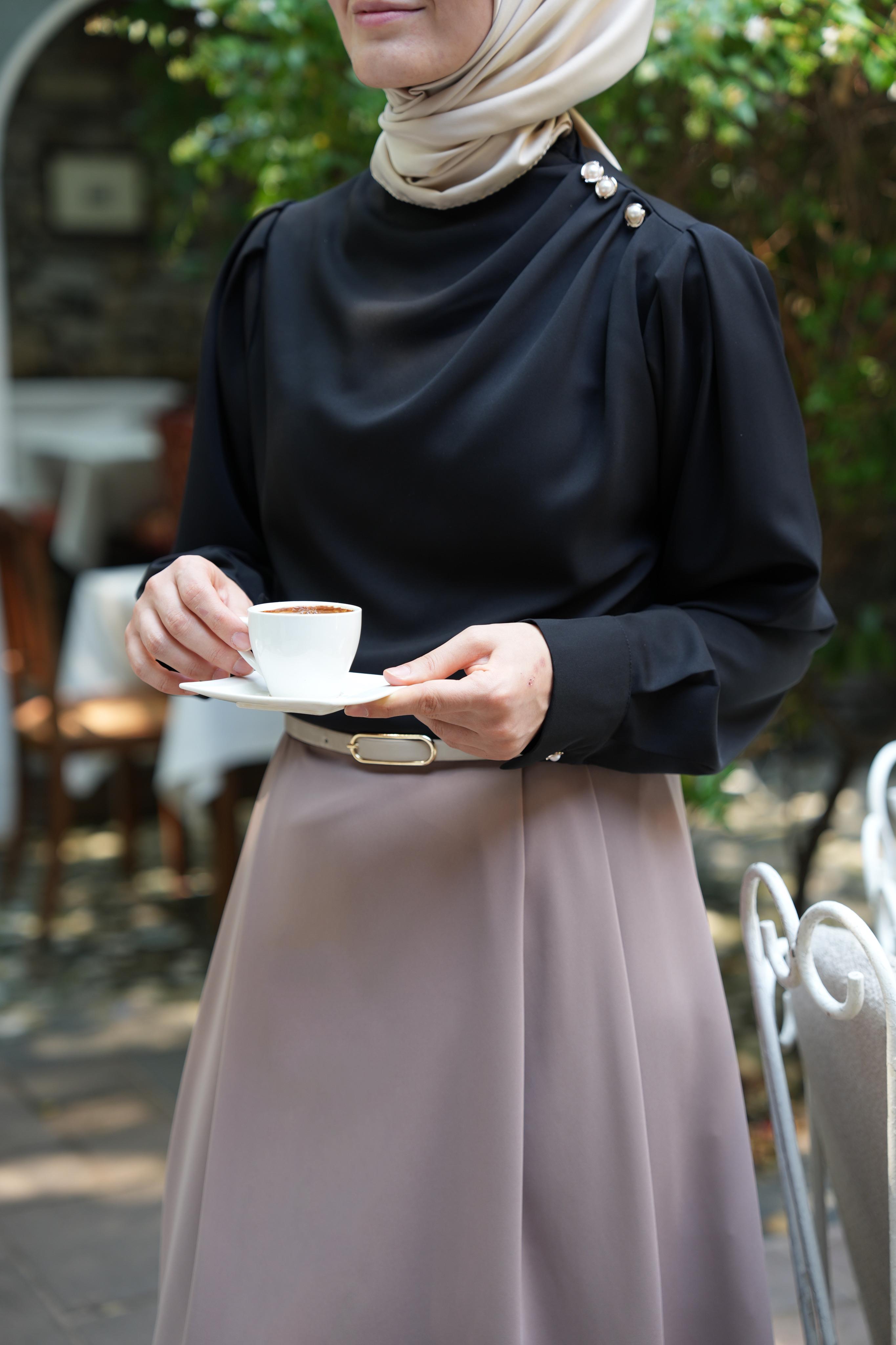 Omuz Düğmeli Gömlek Siyah