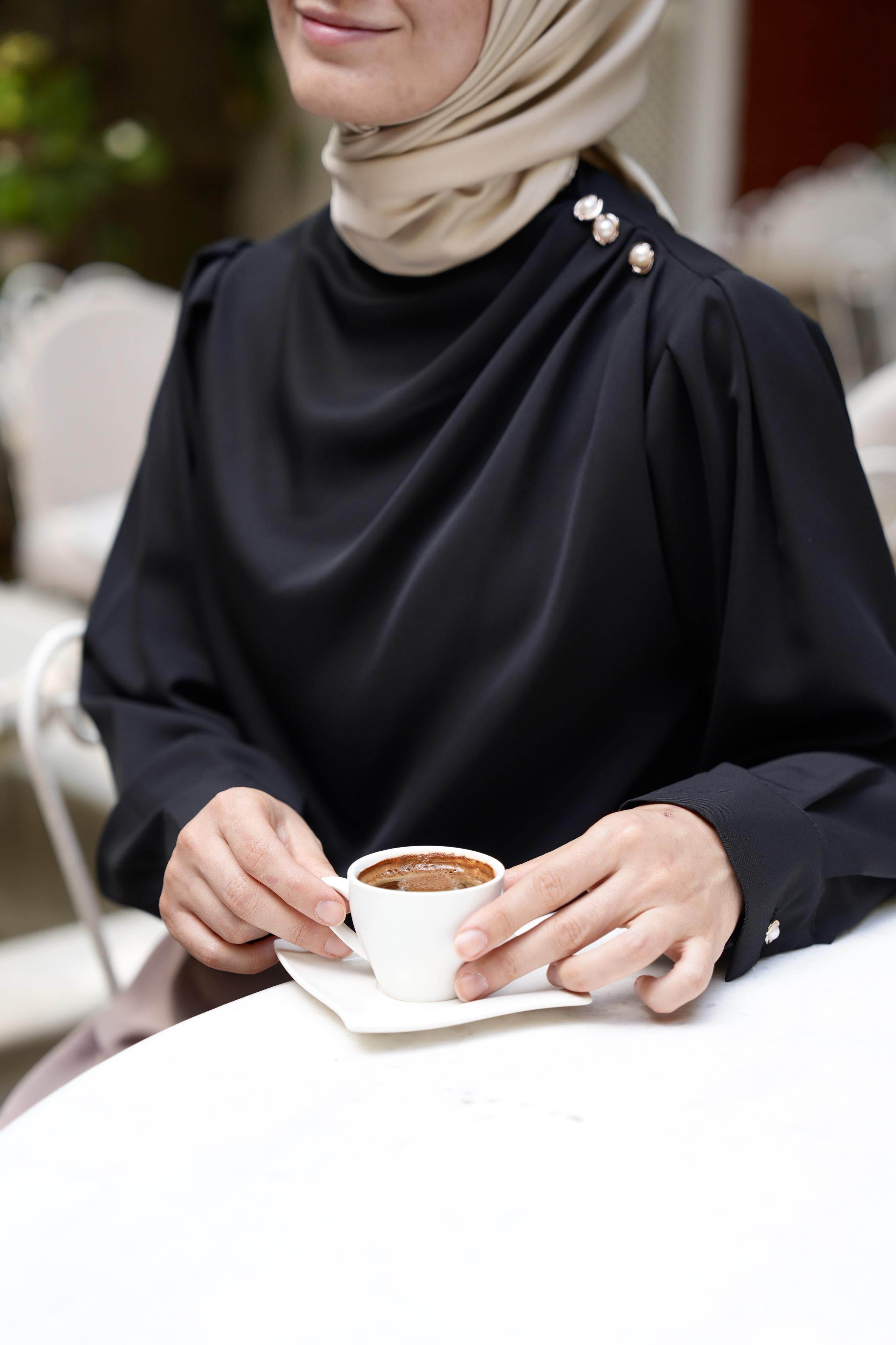 Omuz Düğmeli Gömlek Siyah