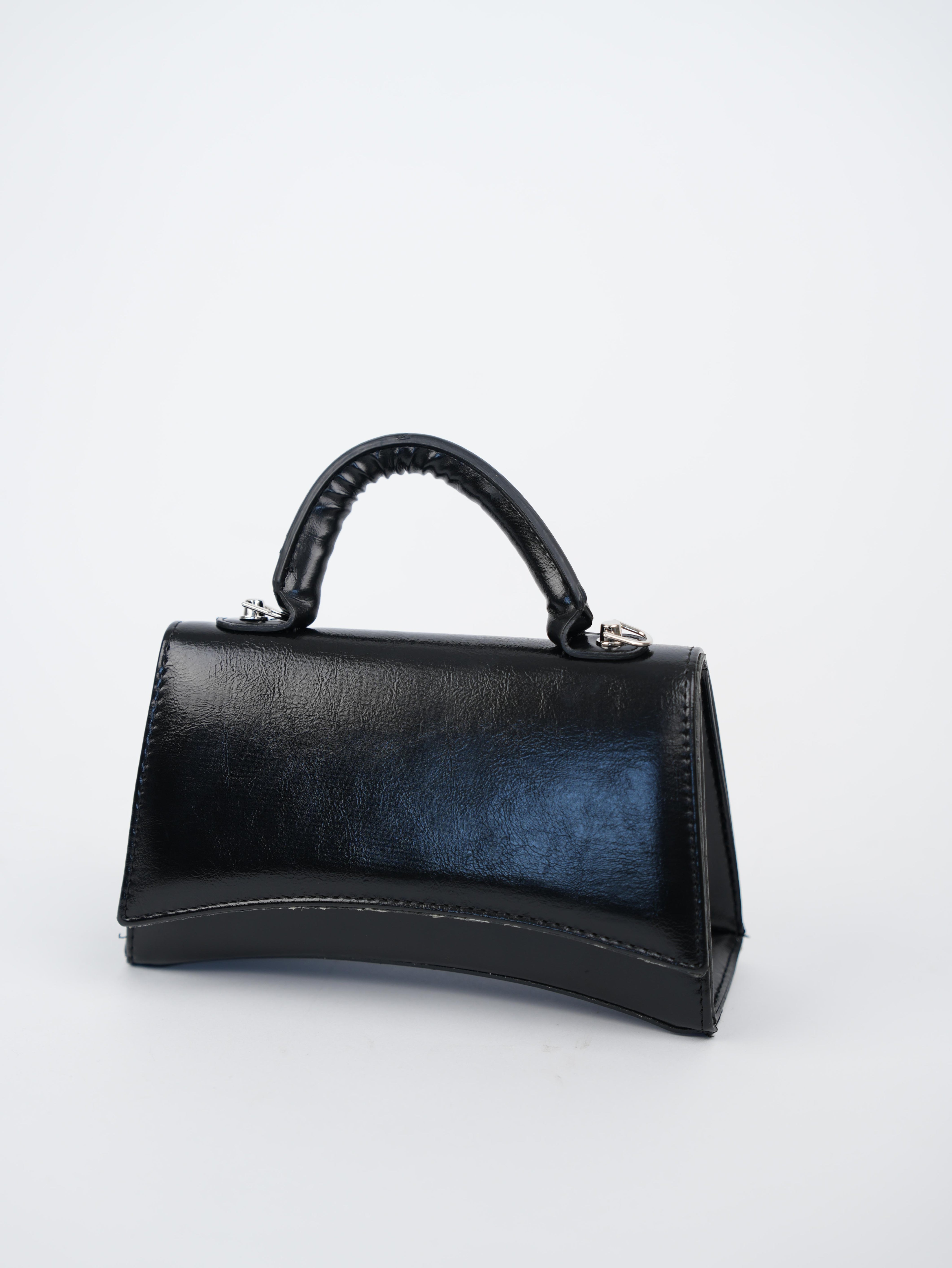 Oval Kavisli Çanta Siyah