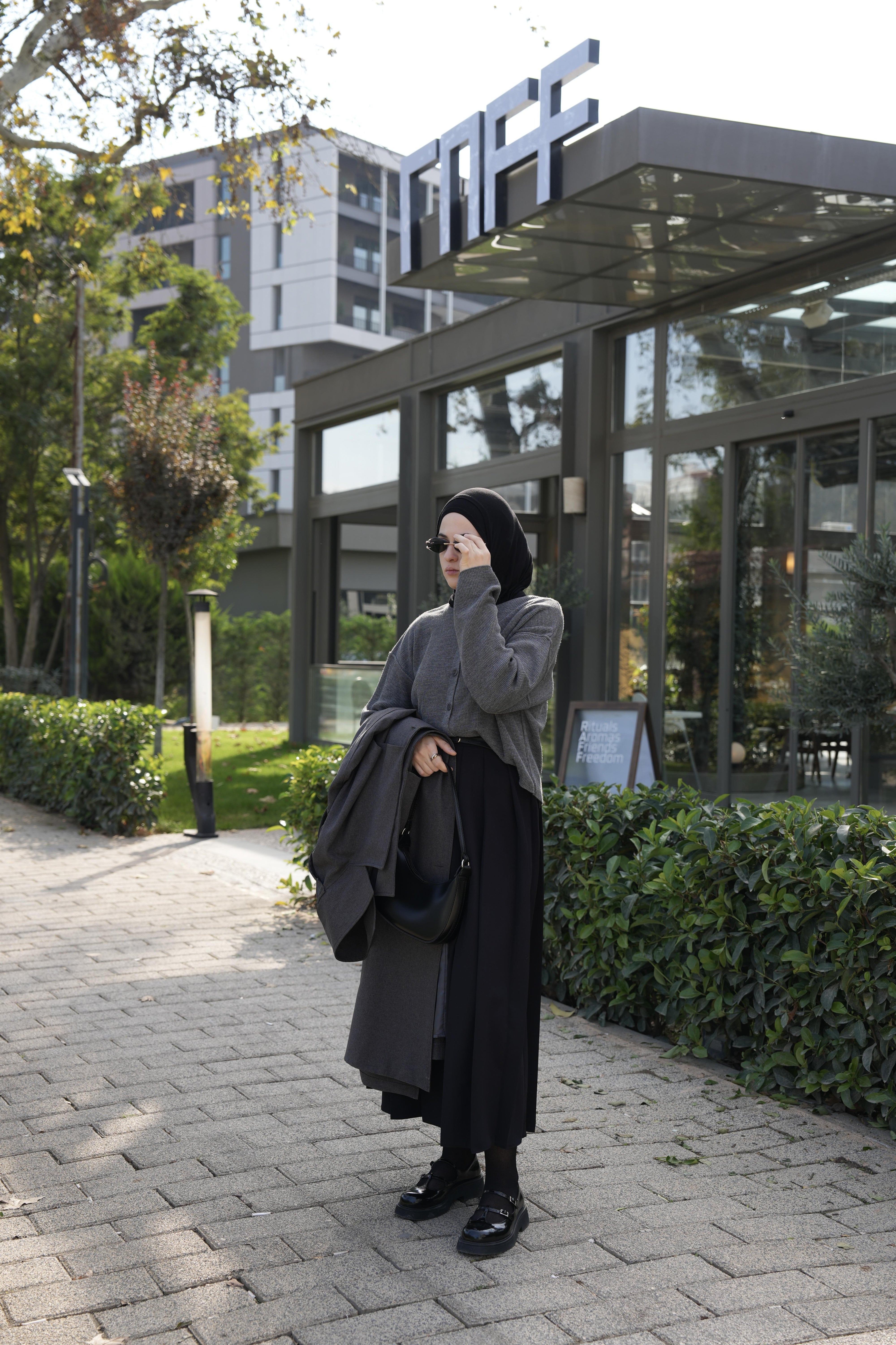 Pilikaşe Etek Siyah